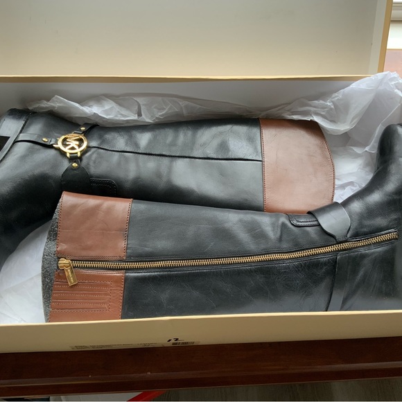 Micheal Kors Fulton Harness Boot - Picture 6 of 9